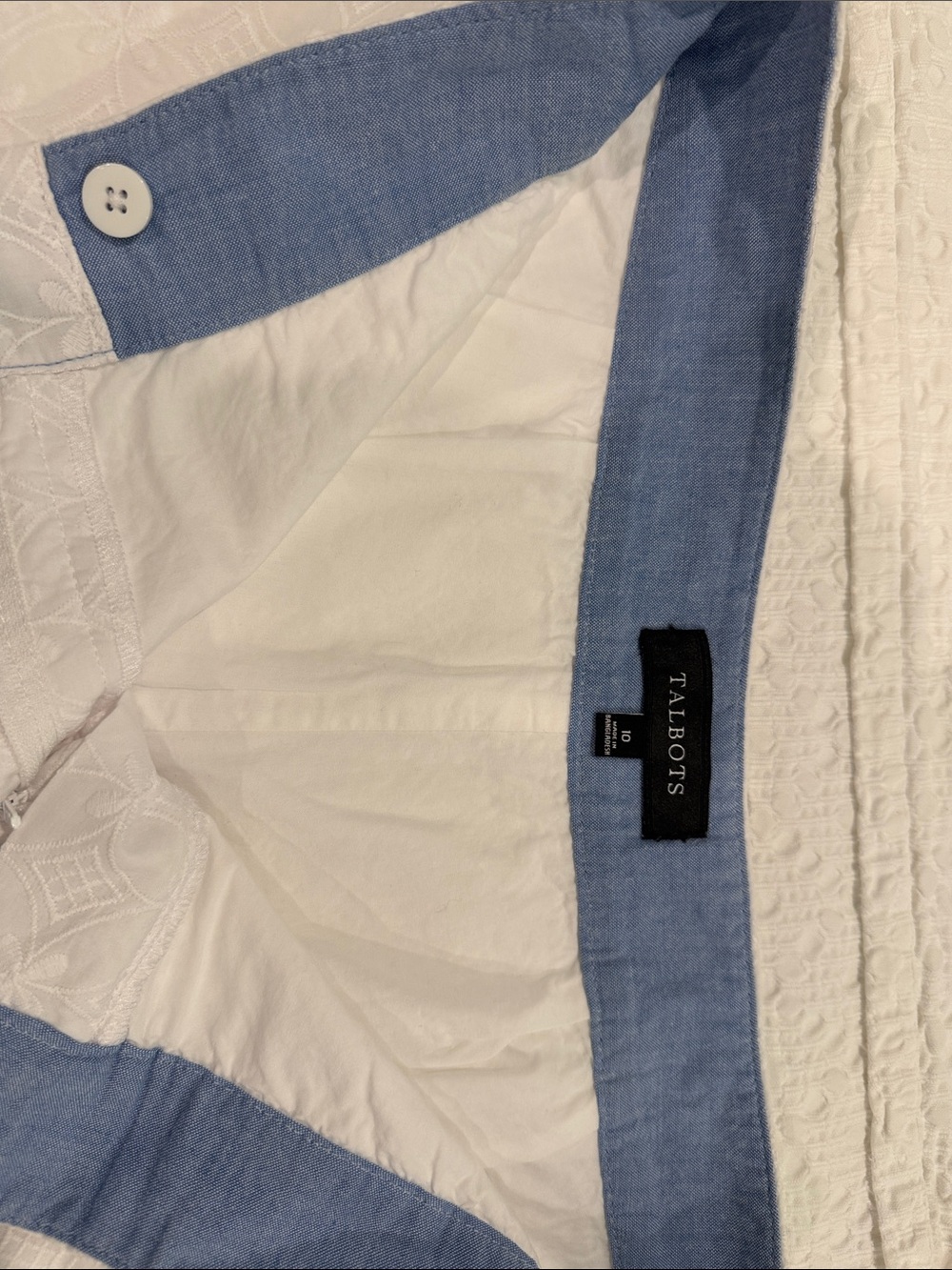 Talbots White Embroidered Lace-Pattern Shorts - Picture 2 of 3